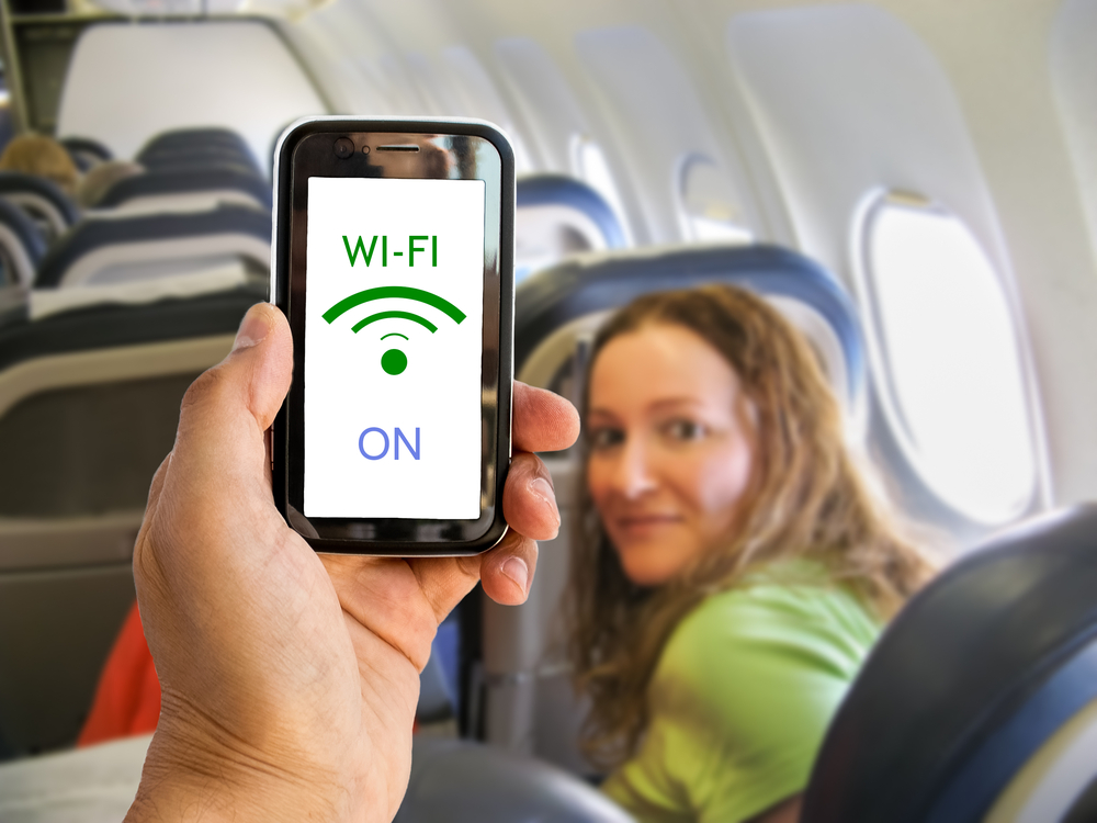 European Airlines to allow full mobile phone use on aircraft