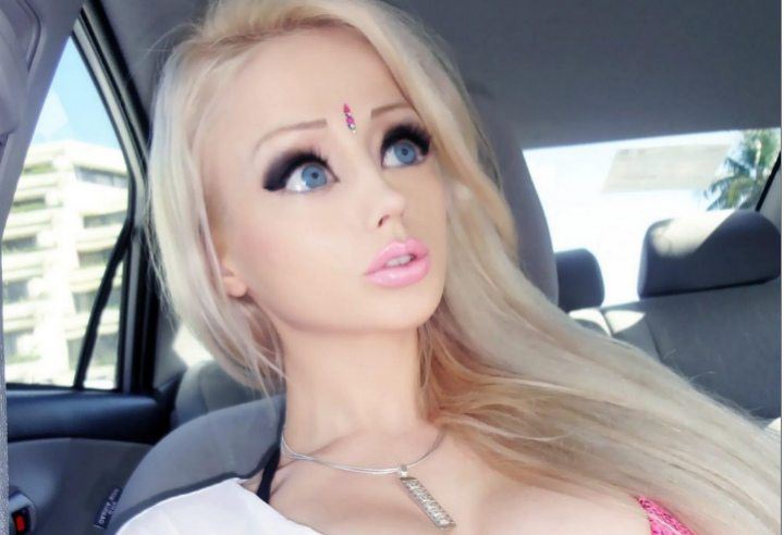 live barbie doll