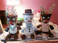 These are reindeer & snowmen flower pots I made for Christmas. Do you like them?
