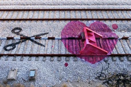 In addition to his ongoing trash series, Bordalo also spray paints railroad tracks around Portugal to create whimsical scenes and playful sheet music designs along the track lines. If you ever happen to visit Portugal, would you like to see the railroad tracks artwork by Bordalo II?