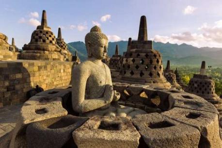 Borobudur temple in the island of Java, Indonesia, supports 72 statues of Buddha. Would you like to see the Borobudur temple in Indonesia?