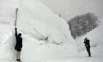 While many in the U.S. north east are digging out from the biggest snow storm in recent years (largest amount 40