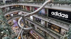 So many malls, so little time... Here are a few more extraordinary malls and their highlights. Have you been to any of these malls?