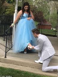 A high school junior who never knew how to sew decided to make his date's dress for their prom, when she could not afford her dream dress. Parker Smith worked on the dress for months by teaching himself to sew and seeking out helpful tips from his grandmother. Often he would remake parts of the dress multiple times to get the sections perfect. The finished dress was a blue ball gown, which Addi Rust was proud to wear, and in true 