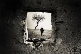 Photography as art can move you, bring you to tears, create joy or conflict, bring out emotions and memories just like any art form. Do you enjoy photography as an art form?