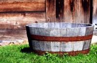 The Tub-- Known as the punishment of 'sitting in the tub', the convicted person would be placed in a wooden tub with only their head sticking out. After that, the executioner would paint their faces with milk and honey; and soon, flies would begin to feed on them. The victim was also fed regularly and would end up swimming in their excrement. After a few days, maggots and worms would devour their body as they decayed alive. Did you know about this punishment?