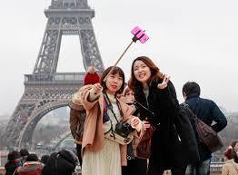 The selfie stick. Keep or dump?