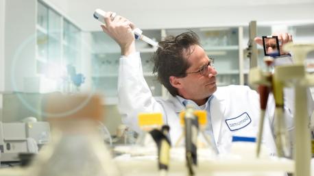 A second drug seeks to regenerate cartilage in arthritic knees. Additional medicines in early human studies aim to repair degenerated discs in the spine, remove scarring in the lungs and treat cancer. After that Samumed will attempt to cure a leading cause of blindness and go after Alzheimer's. Are you or someone else in your family affected by any of these diseases?