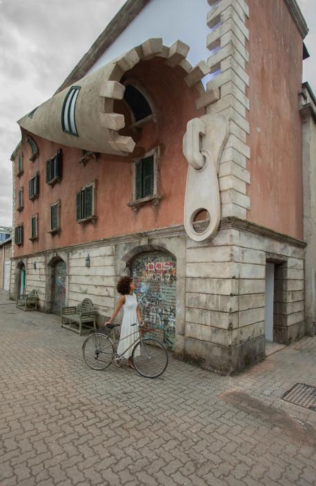 Urban interventions: Alex Chinneck