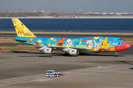 Pika-pika! An All Nippon Airways 747 brightened the skies with this colorful tribute to 