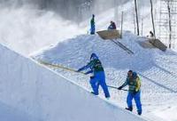 Olympic officials are scrambling to make last-minute changes to a snowboarding course after a top Norwegian snowboarder, Totstein Horgmo, crashed in practice and fractured his collarbone. Multiple athletes complained that the jumps were too steep. Horgmo, who had been a medal contender, will probably not compete. Shawn White from the US suffered a jammed wrist while training on the course and has decided to withdraw from the slopestyle event. Did you hear about the problem with the course?