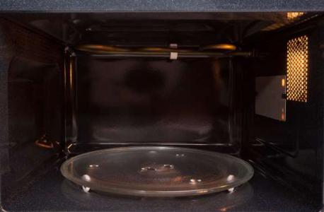 Here are the reasons why you should not microwave the above items. Which facts do you know?