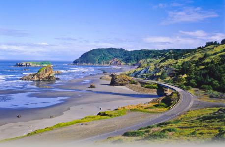 Highway 101, Oregon---You can't visit the West Coast without driving down the 101. This coastal drive takes you along over 300 miles of beaches with breathtaking views.