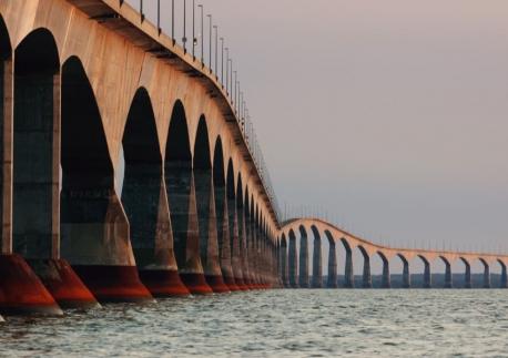 Confederation Bridge – Canada: This bridge connects Prince Edward Island and New Brunswick over the Northumberland Strait. 