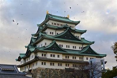 Nagoya Castle is a six-story high Japanese castle. This beautiful castle was built in 1612 by Shogun Tokugawa Ieyasu. Standing at 48 meters high, this majestic structure offers impressive views of the whole of Nagoya city. It was almost completely destroyed by US air raids in World War II but today it has been restored to its former glory. The castle is refurbished with modern technology and other amenities to provide the best experience for visitors. Have you ever been to Nagoya Castle?