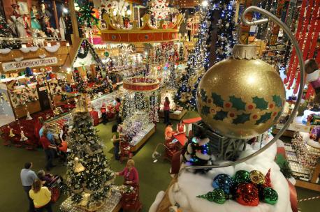 Do you know about Bronner's CHRISTmas Wonderland, the World's Largest Christmas Store in Frankenmuth, USA?