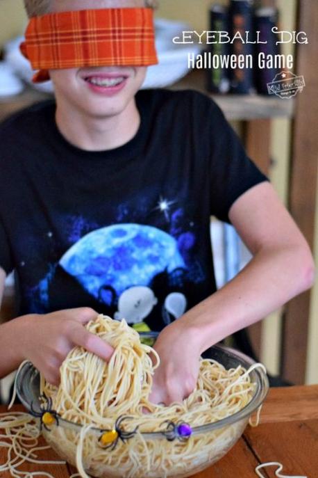Spaghetti noodles are famously used as a sensory scare tactic on Halloween. In one game, a person is blindfolded and instructed to stick their hand through a bowl of worms when it's really cold, cooked spaghetti. Have you ever put your hand in a bowl of spaghetti on Halloween?