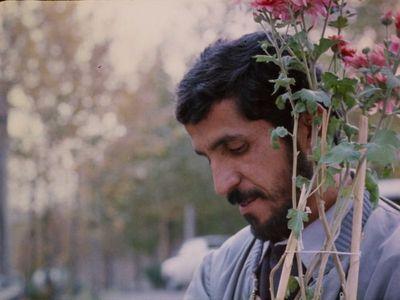 The criminal, Hossein Sabzian, explains in the movie how closely he related to Mohsen's movies about suffering, and passing off as the director gave him the respect he couldn't get with his own name. Do you sometimes wish you were someone else in order to feel respected and appreciated?