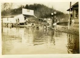 Did you know that Rabbit Hash was originally known as Carlton but had to change its name because the mail got mixed up with a larger community called Carrollton? (Carrollton just so happens to be down the Ohio River a few miles from Rabbit Hash.)