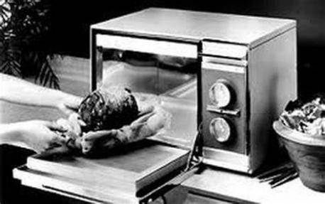 We bought our first microwave oven in 1980 (a Quasar - are they still around?) and had to convince our self that it was worth the $400 we paid for it. Here are some of the quirks and features of that early model. Which do you remember from or about that time?