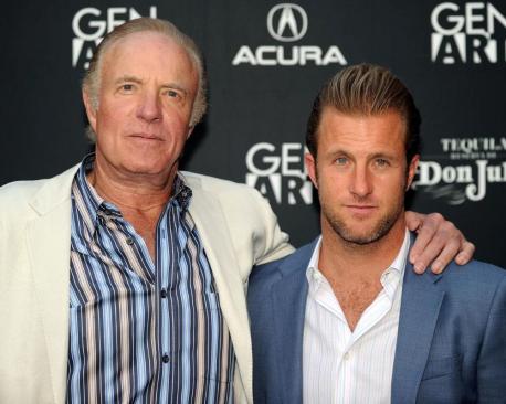 This is American actor James Caan and his son Scott Caan who is also an actor. Sadly, James passed away in July/2022 but his legacy lives on in his son Scott. Did you see the resemblance in these father and son actors?