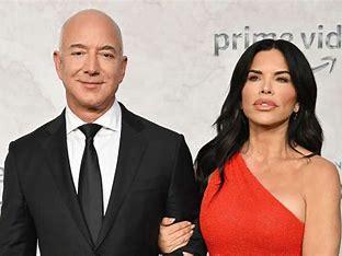 Philanthropy means love of humankind and involves giving money, time, or skills to solve social problems. Jeff Bezos and his fiancee Lauren Sánchez are putting their money where their mouth is. The wealthy couple have pledged to donate a whopping $100 million to Maui as wildfires disseminate the Hawaiian island. Do you think this is a Goodwill gesture at its best from them to the state of Hawaii in a devastating catastrophe?