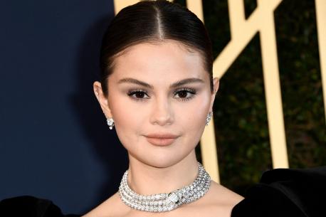 On a not so good news, Selena Gomez recently shared in an interview with Vanity Fair that she is unable to carry her own children due to medical reasons. The star, who lives with both lupus and bipolar disorder, explained that she has a lot of medical issues that would put her life and the baby's in jeopardy if she were to carry a pregnancy. Upon knowing this, do you think she should be very cautious for potential gold-diggers who are after her vast fortune due to there are no immediate heirs?