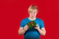 Top 5 Worst Gifts from Tellwutters. Which of these do you think is the WORST Christmas Gift to receive?