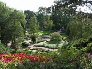 Canada's largest botanical garden is