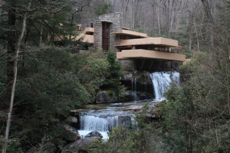 Pennsylvania: Fallingwater - Perhaps one of the most famous buildings in the entire country, Fallingwater in Mill Run, Pennsylvania, was named the 