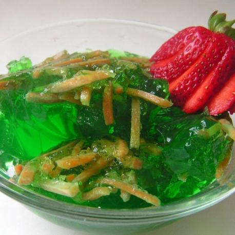 Utah – Jell-O Salad - If you want to remember one fact about Utah, you should probably remember the fact that green Jello is actually the official snack of this state. Yes, the people love it so much it has become a part of their heritage – and I'm not sure if that's totally cool or totally not. Because Jello is such a big thing, the people of Utah will pair anything with this stuff. They will create a little Jello fruit salad made from pineapple and oranges and strawberries, but then they will try another kind of salad. That really is a vegetable salad inside of Jello, and that really is a thing that people eat. Why? Well, I don't know. Have you ever had this food?