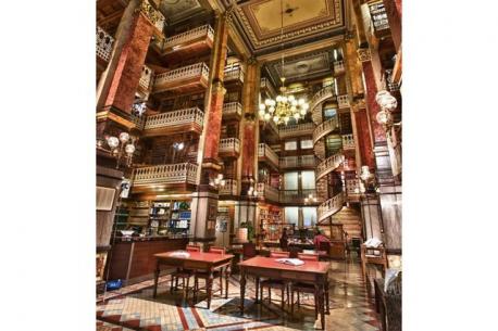 Iowa: The Iowa State Law Library - The Iowa State Law Library is located in the Capitol building in Des Moines. Have you ever visited this library?