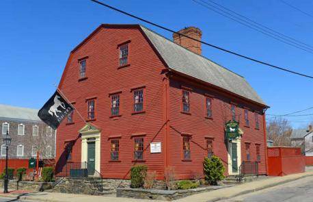 Rhode Island: White Horse Tavern, Newport - The White Horse Tavern is known as the oldest tavern in America, so it should come as little surprise that it's also purported to be haunted. Its history stretches right back to 1673, when it was predominantly a courthouse, and ghosts have apparently risen from across the centuries. Among the known apparitions is an elderly gentleman and a ghostly sailor who apparently died here. Have you ever visited this tavern?