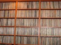 I have over 7000 jazz vinyles, cassettes or CD at home, how many jazz albums do you have?