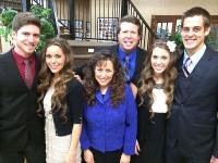 The Duggars, a family made popular by TLC's 19 Kids and Counting, are fundamentalist evangelical Baptists who have very strict rules in place for their children who are old enough to date. Parents have to approve of the person and give permission for the courtship and the couple is not allowed to front-hug, hold hands or kiss, and they must always be chaperoned. Even phone calls and texts are monitored by the parents, even though the daughters are over 20 years of age. Do you think this is a better way to date/court than what is normally done?